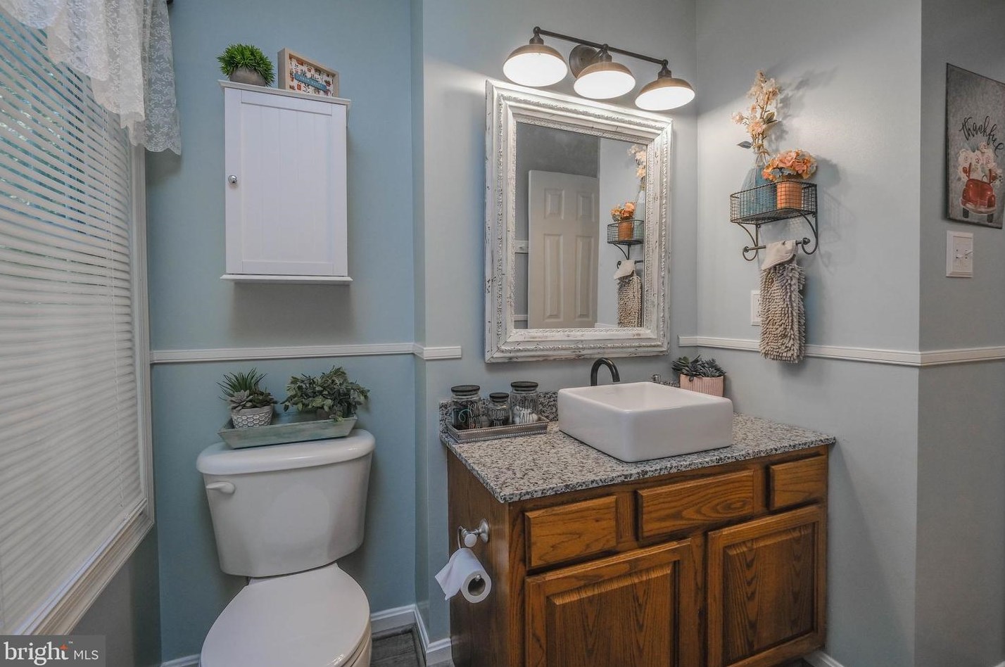 8370 Stonewall Jackson Hwy, Front Royal VA  22630-4947 exterior