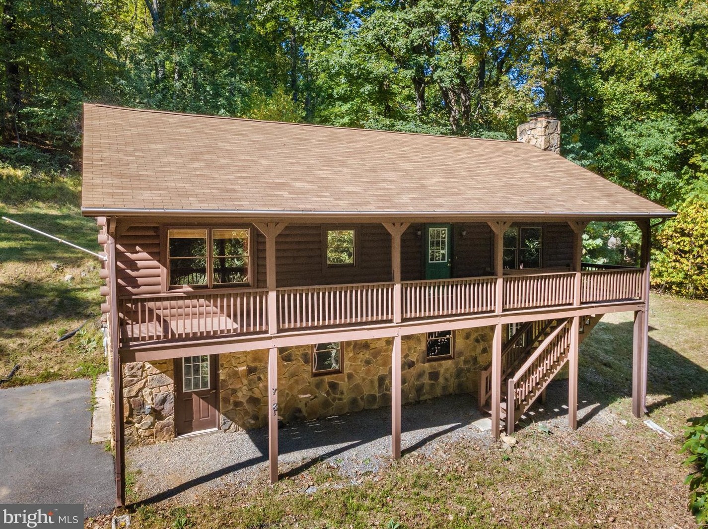 721 Red Bud Ln, Front Royal, VA 22630-5740