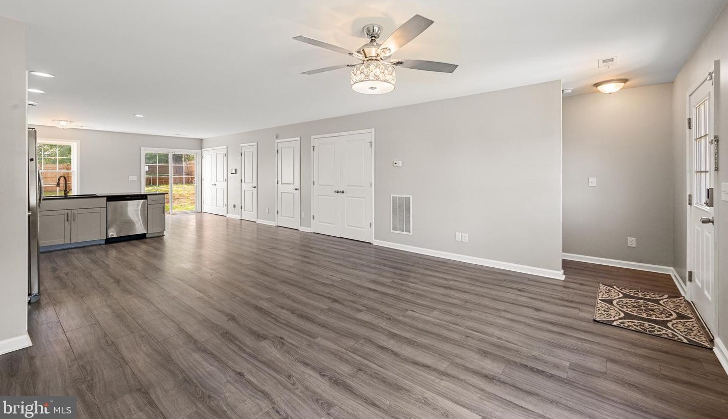 720 Parkview Dr, Front Royal VA  22630-2214 exterior