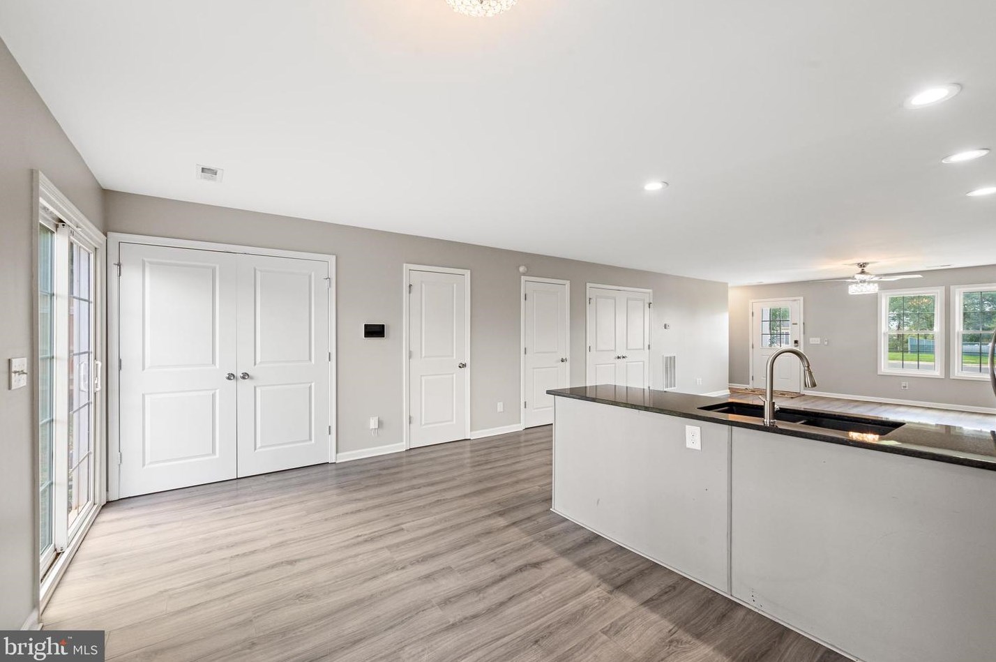 720 Parkview Dr, Front Royal VA  22630-2214 exterior