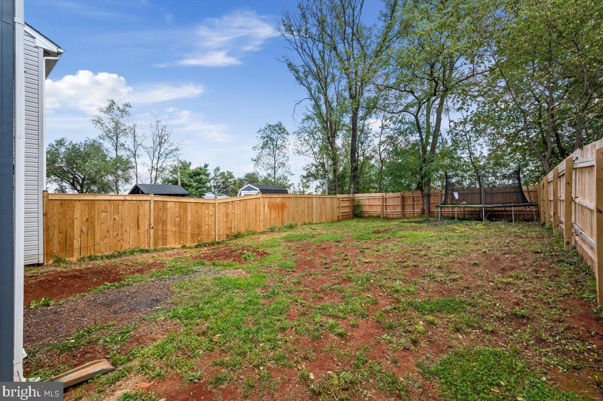 720 Parkview Dr, Front Royal VA  22630-2214 exterior