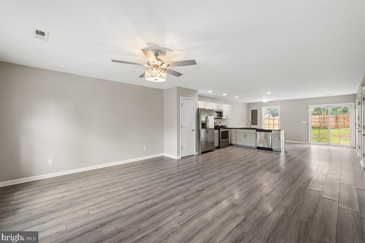 720 Parkview Dr, Front Royal VA  22630-2214 exterior