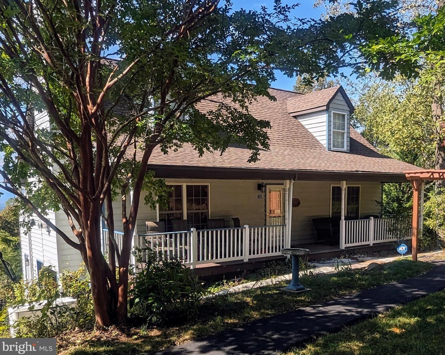 831 Bragg Dr, Front Royal, VA 22630-4379