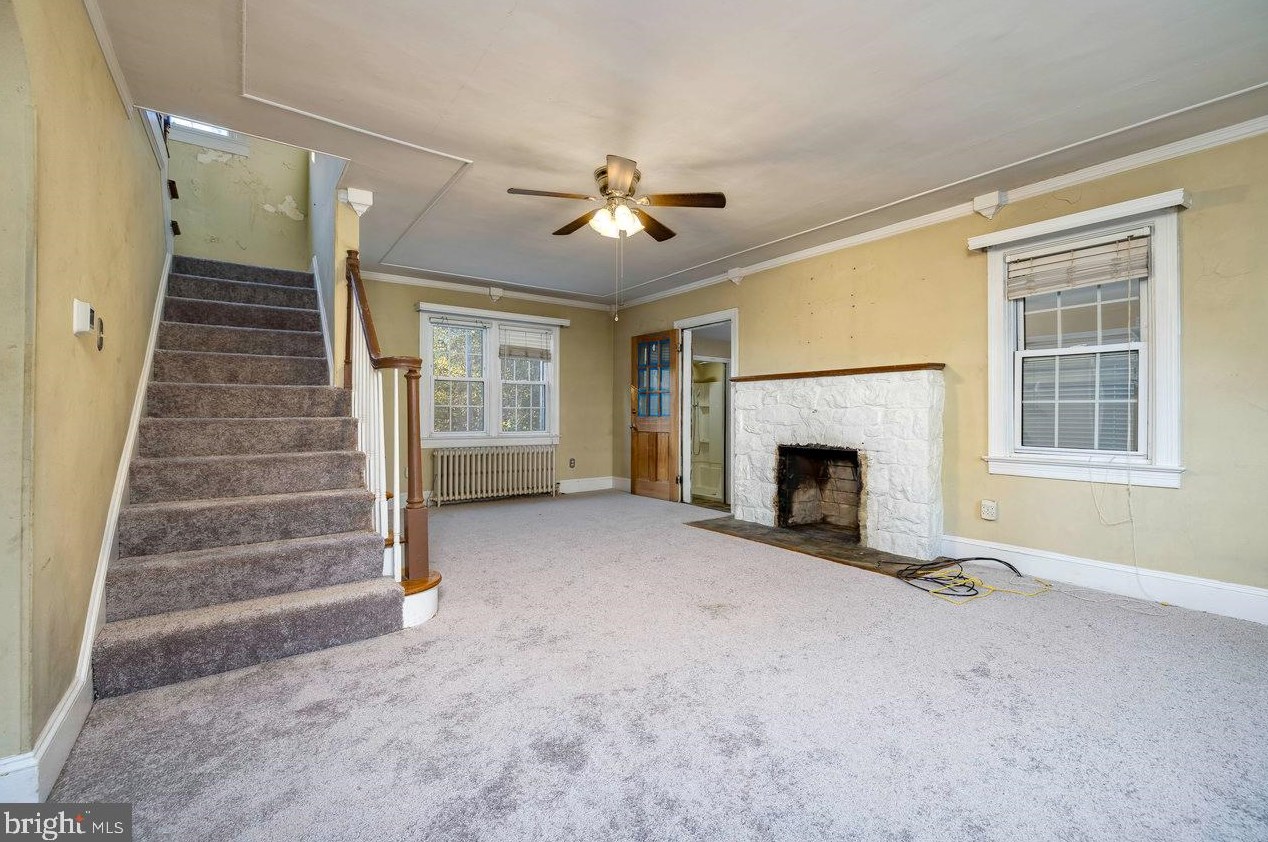 32 W 11th St, Front Royal, VA 22630