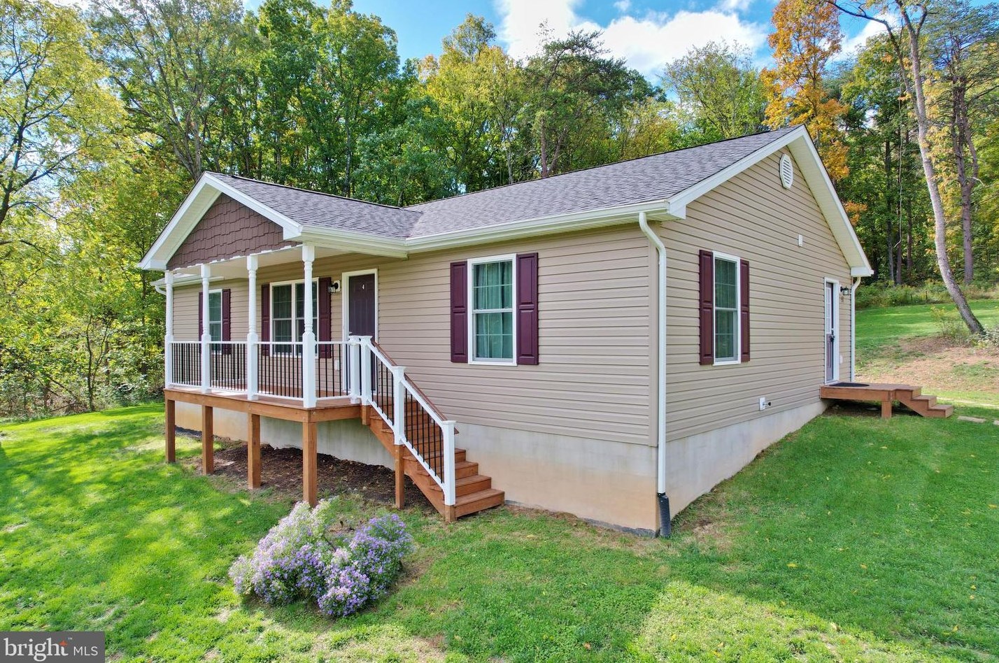 51 Messick Rd, Strasburg, VA 22657