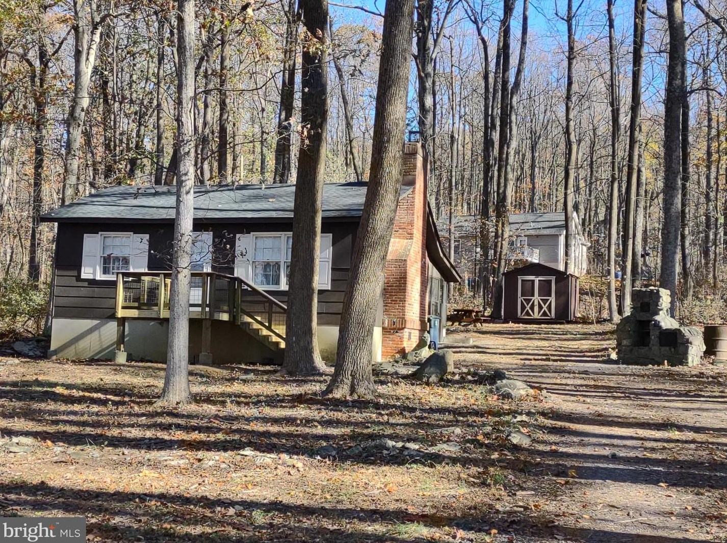 211 Cliff Rd, Linden, VA 22642