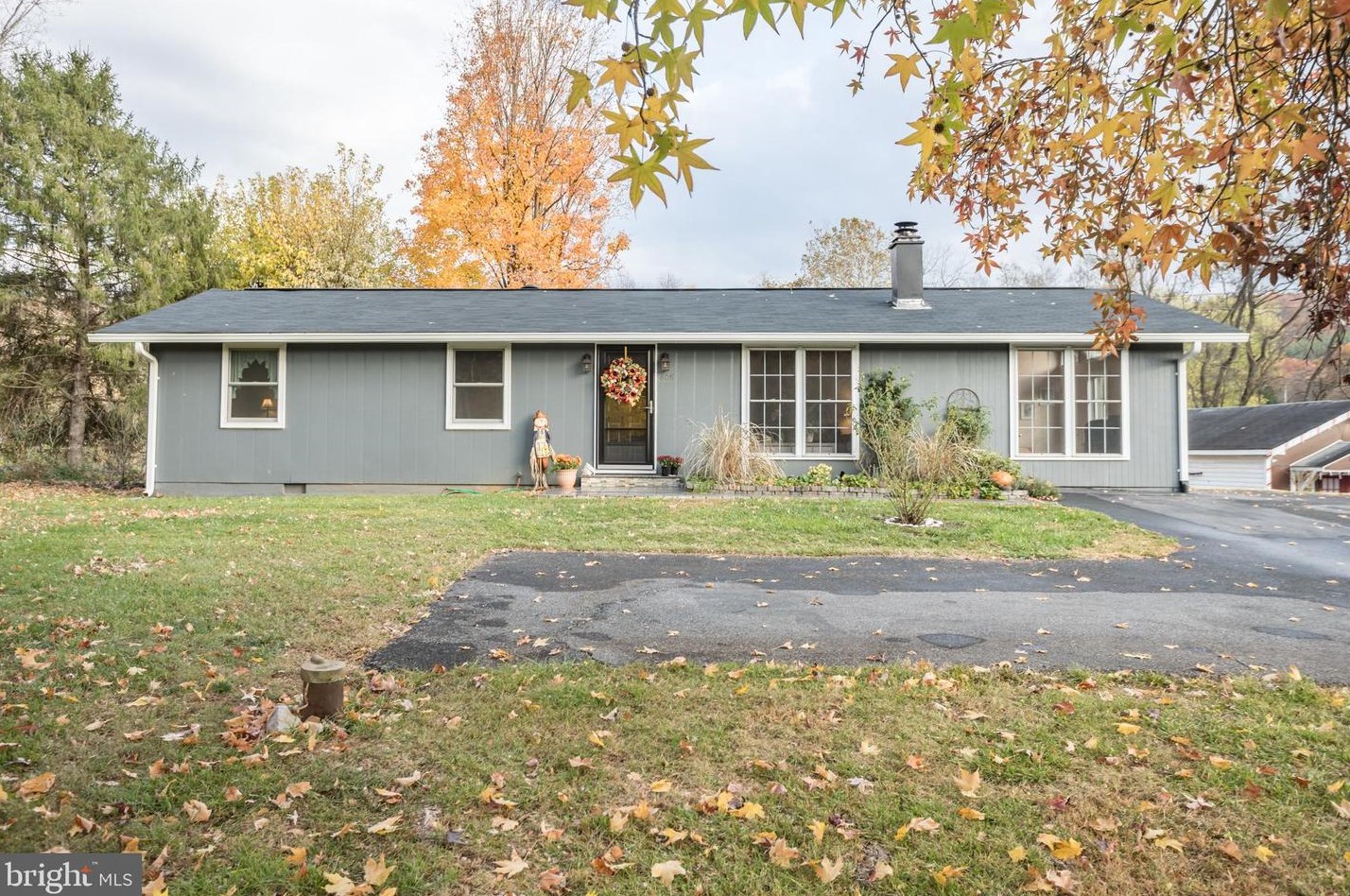 808 Morgan Ford Rd, Front Royal, VA 22630-9357