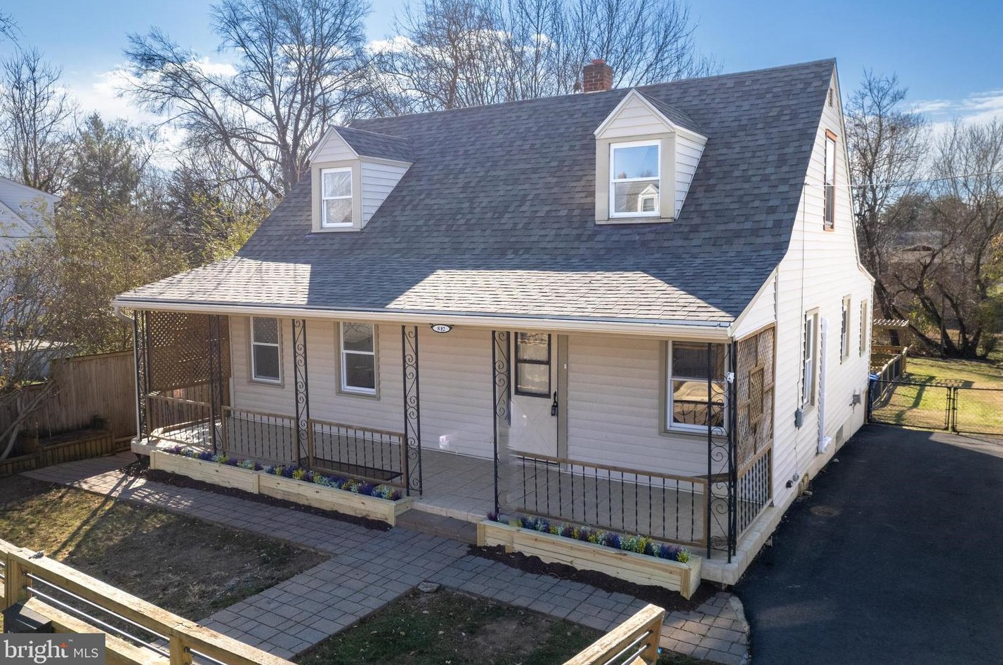 812 13th St, Front Royal VA  22630-2914 exterior