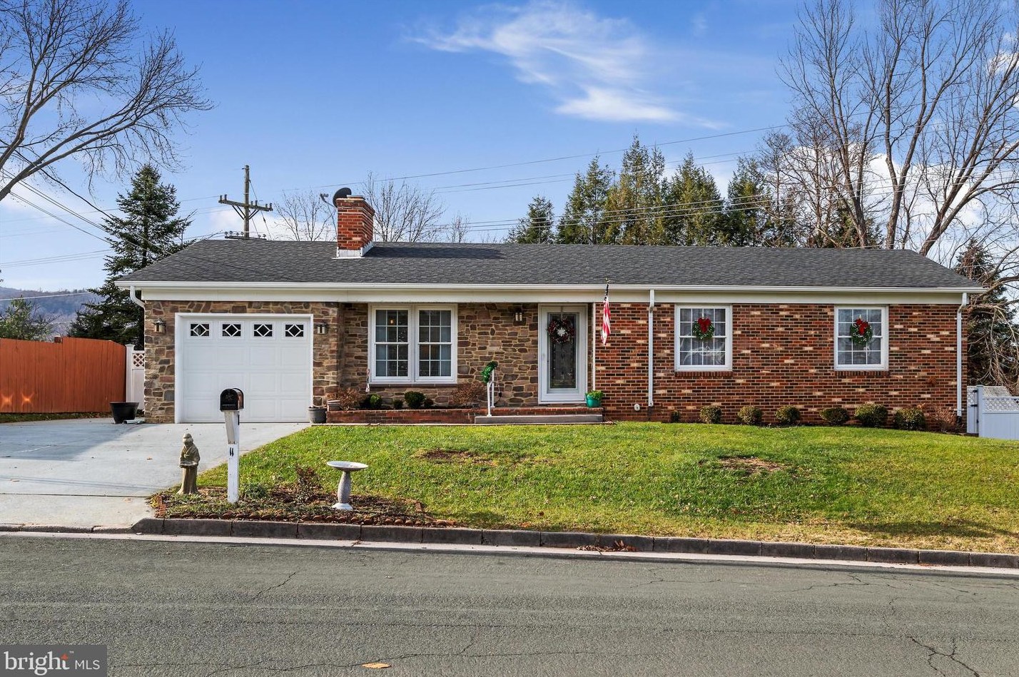 11 Richmond Rd, Front Royal, VA 22630-3715