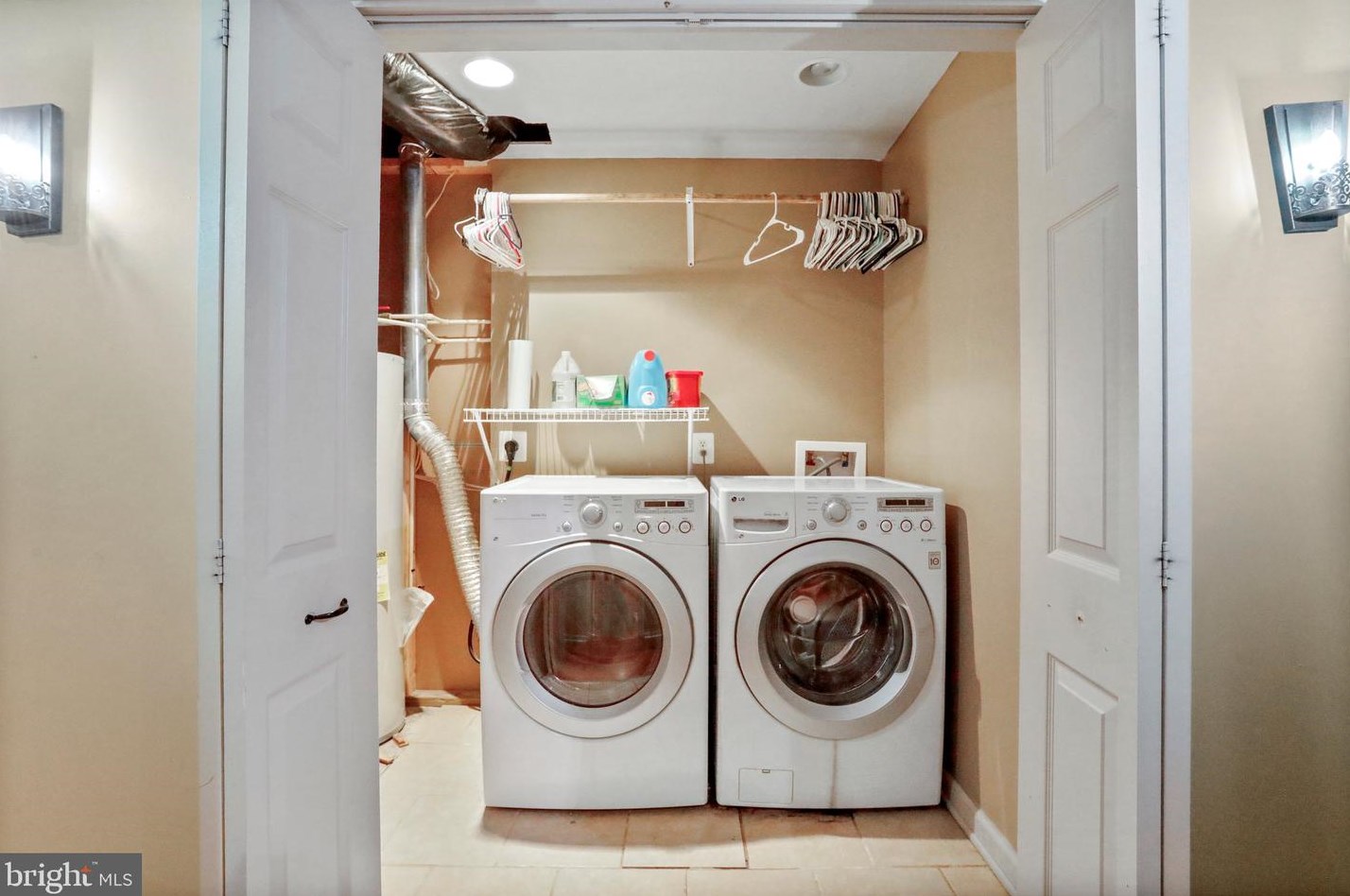 130 Juniper Dr, Front Royal VA  22630-9333 exterior