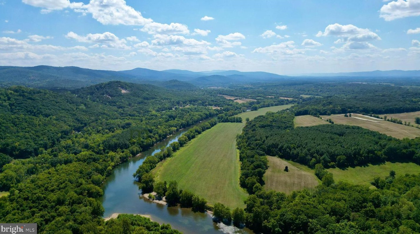 75 Dogwood Farm Rd, Front Royal, VA 22630-2757