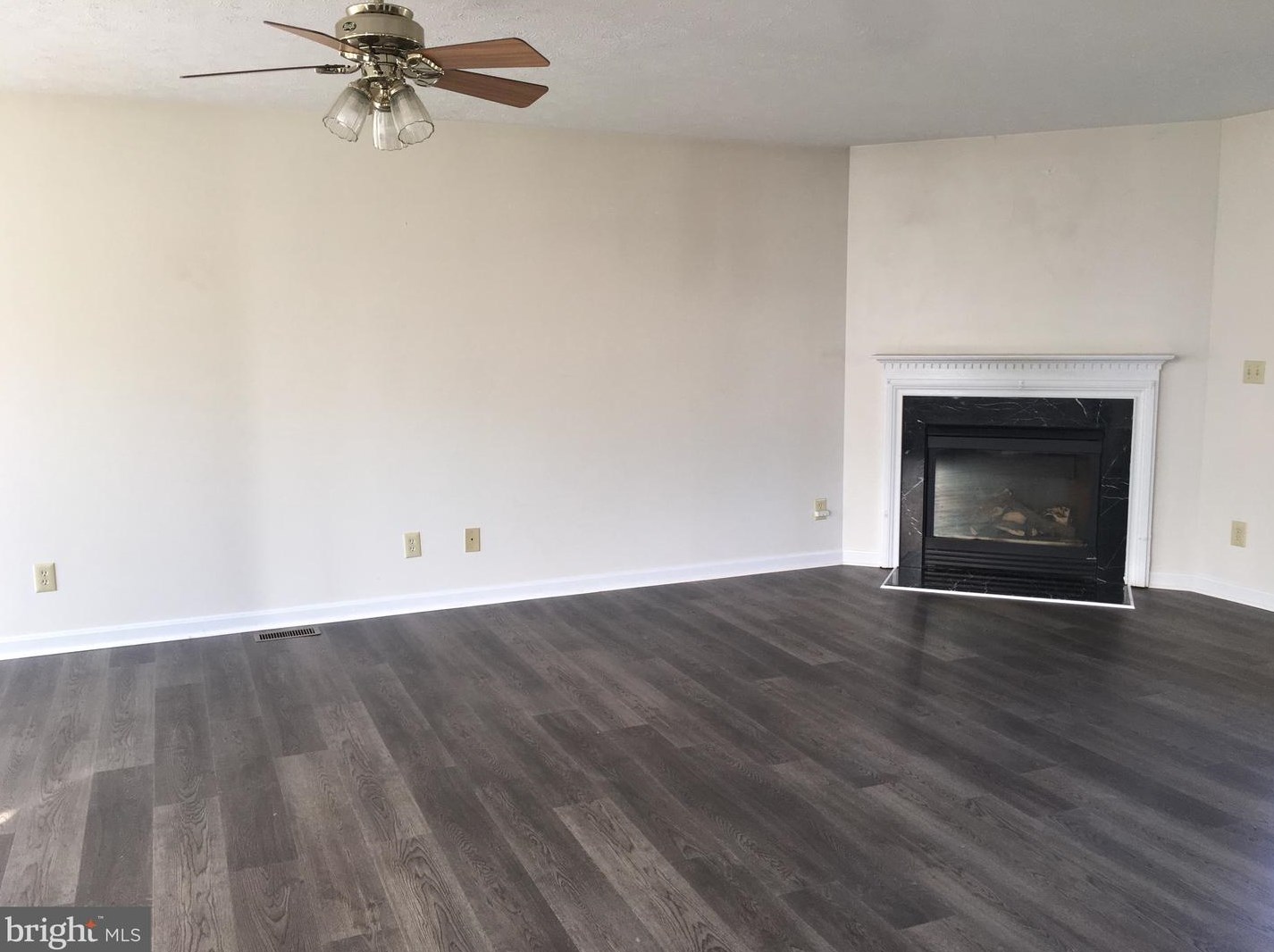 42 Westminster Dr, Front Royal VA  22630-3746 exterior
