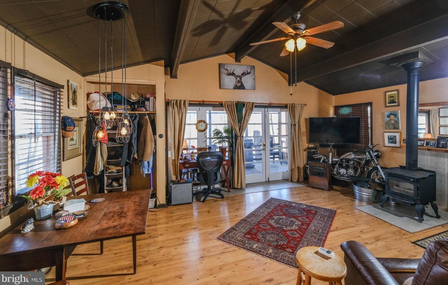 412 Trillium Trail Rd, Linden, VA 22642