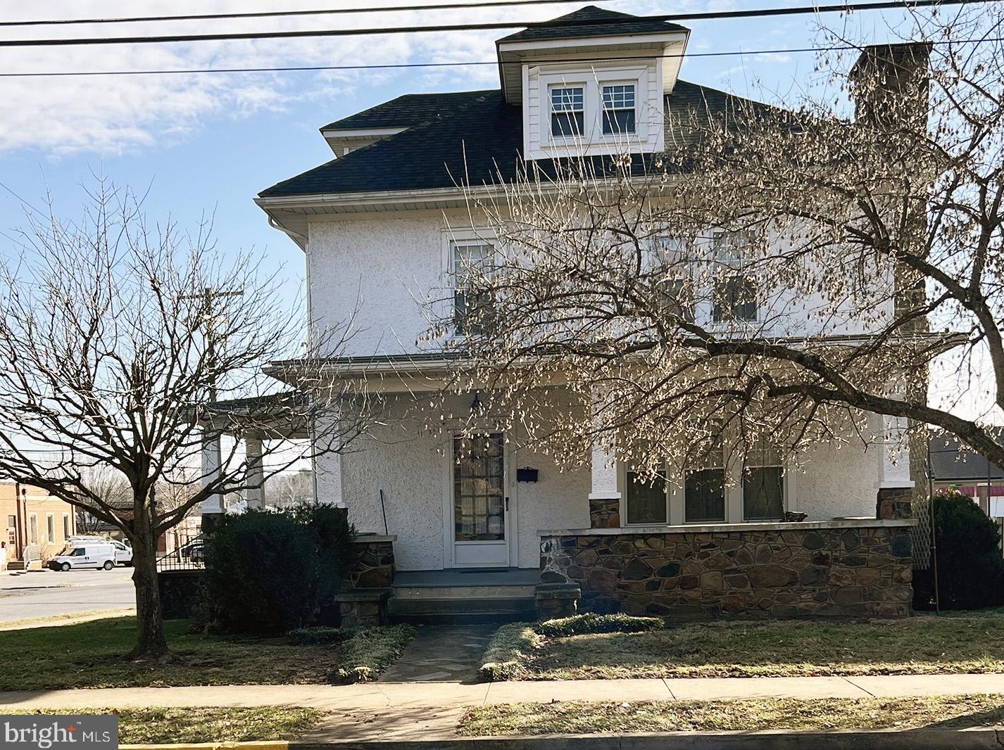 237 Virginia Ave, Front Royal, VA 22630-2623