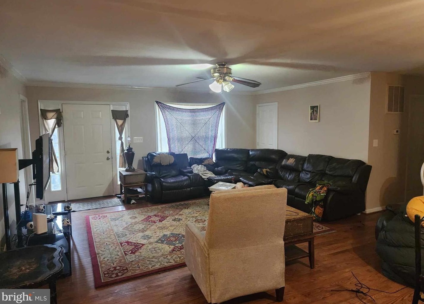 73 Memory Ln, Linden, VA 22642