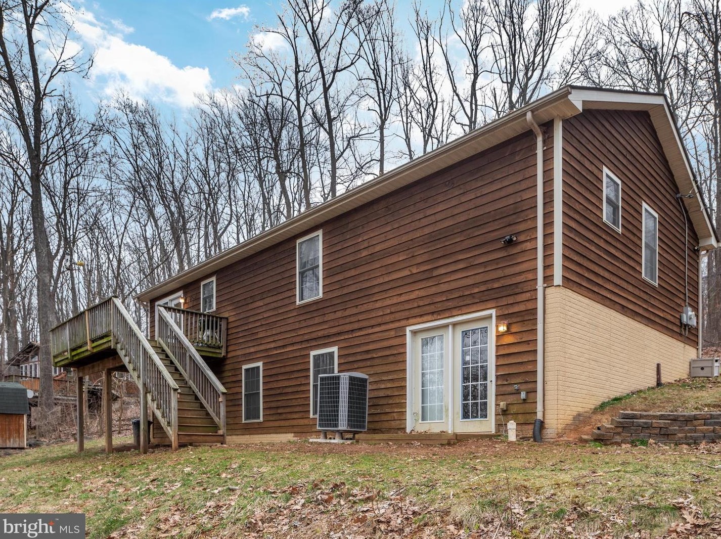 4079 Blue Mountain Rd, Front Royal VA  22630-3880 exterior