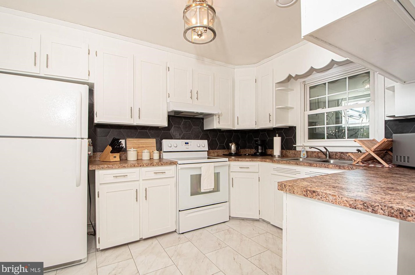 810 Virginia Ave, Front Royal VA  22630-3533 exterior