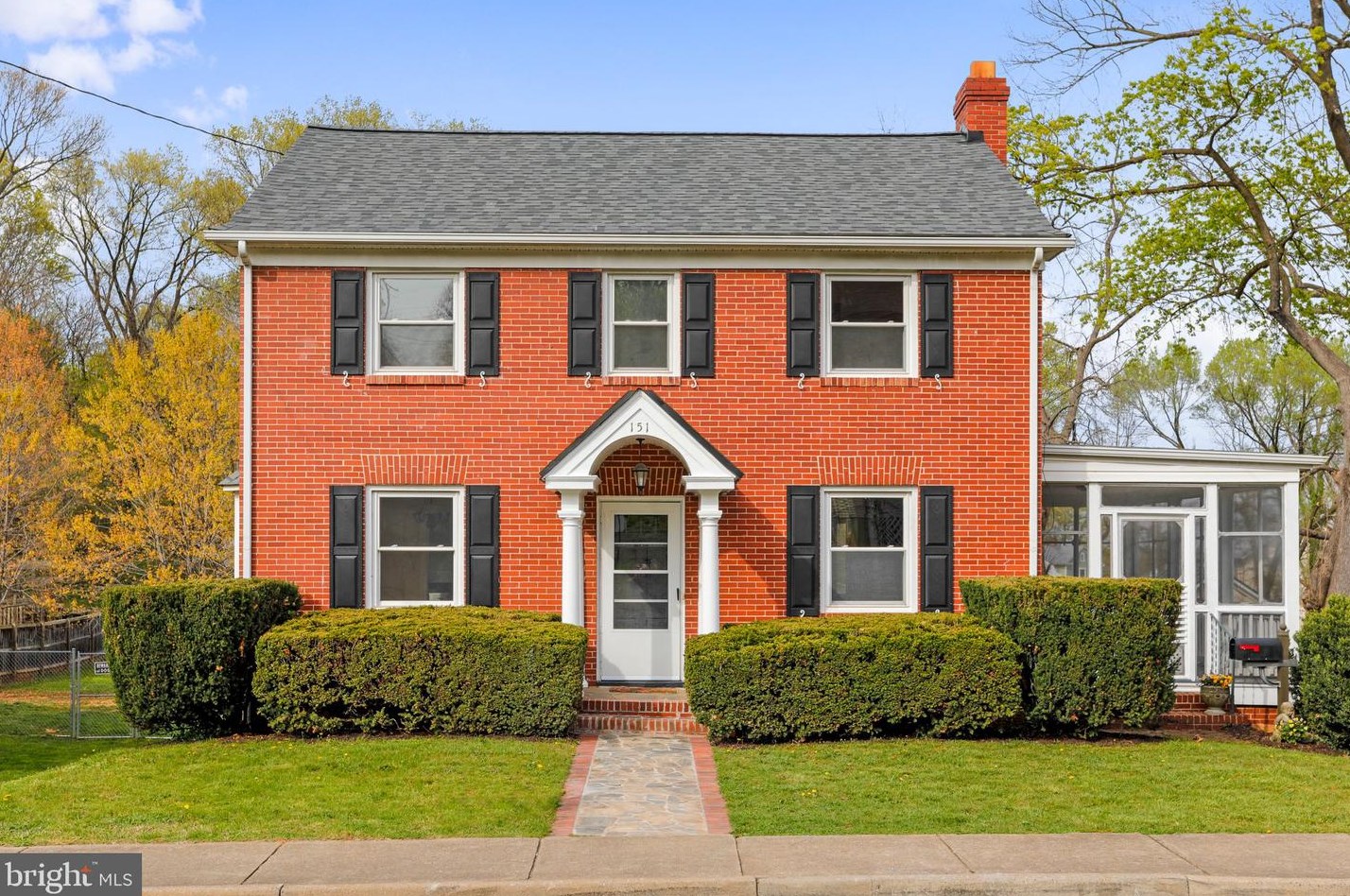 151 Main St, Front Royal, VA 22630-2521