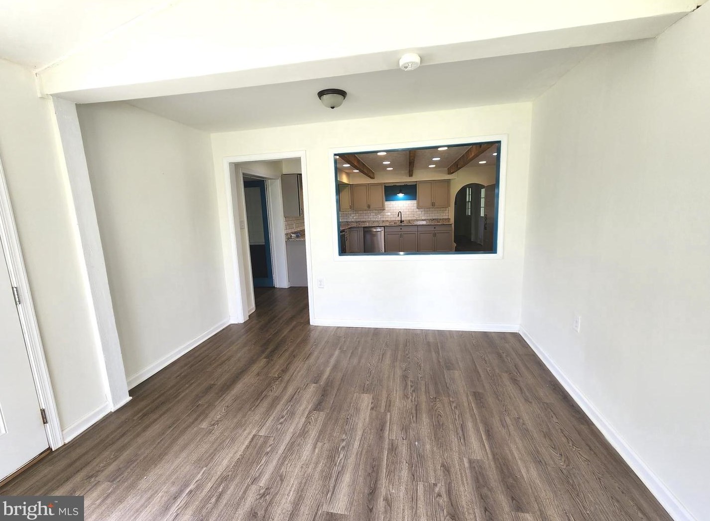 34 King David Dr, Linden VA  22642-6323 exterior