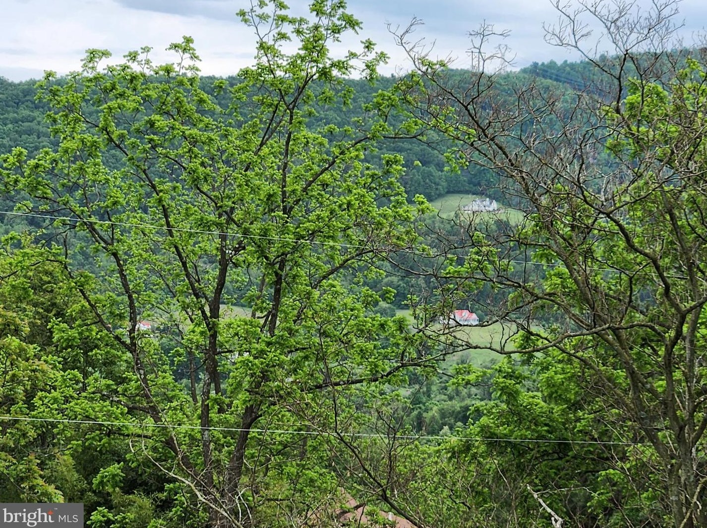 34 King David Dr, Linden VA  22642-6323 exterior