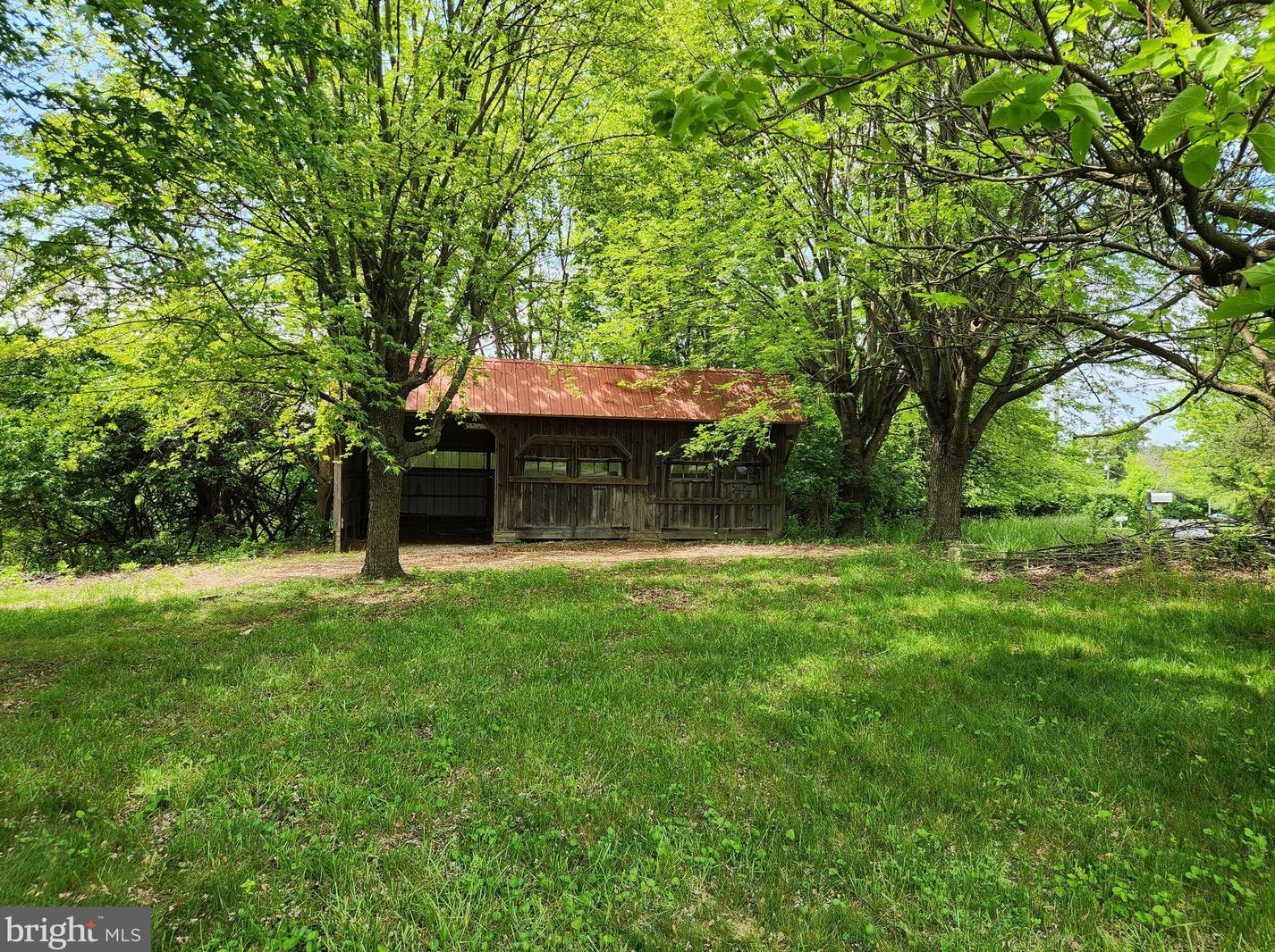 34 King David Dr, Linden VA  22642-6323 exterior