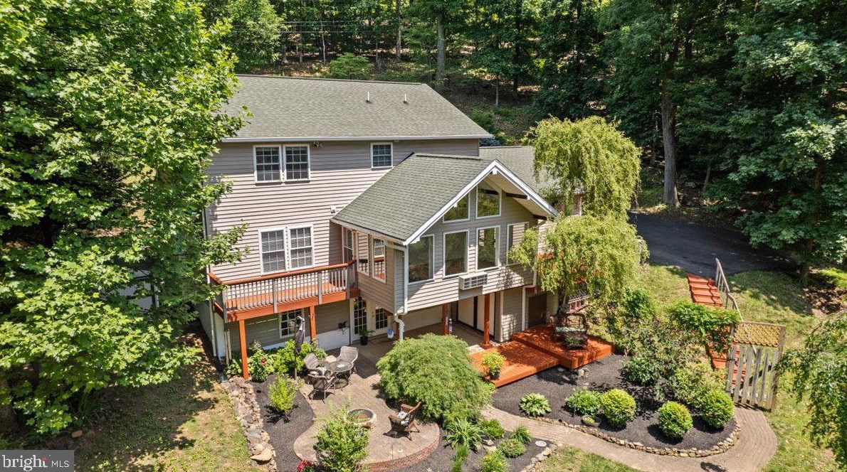 1028 High Knob Rd, Front Royal, VA 22630