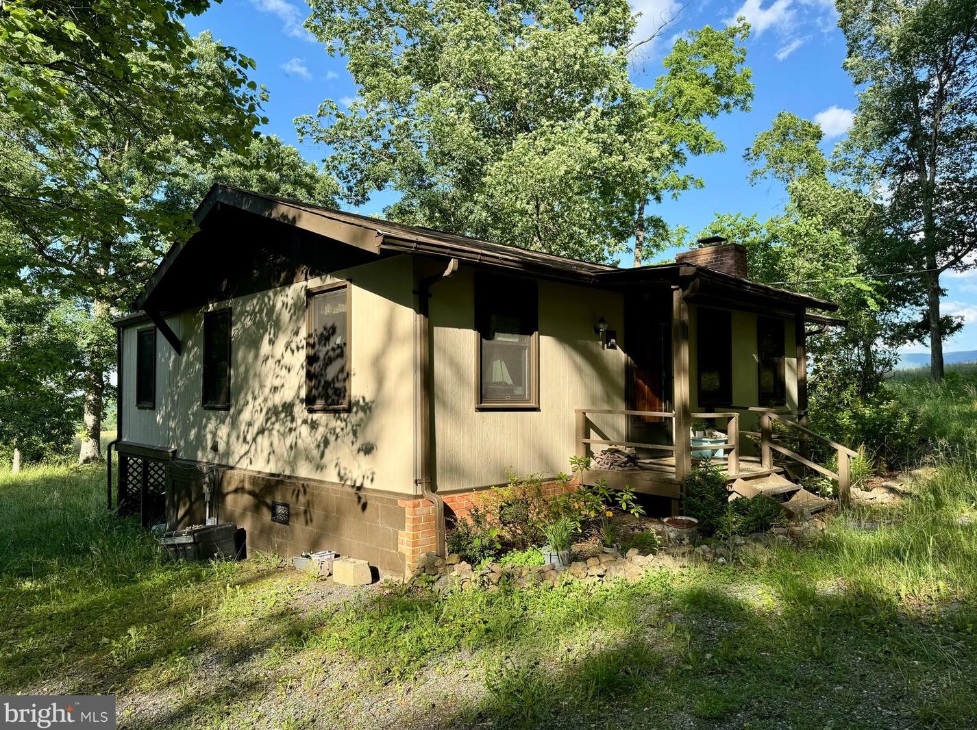289 Catron Ridge Rd, Bentonville, VA 22610-2432