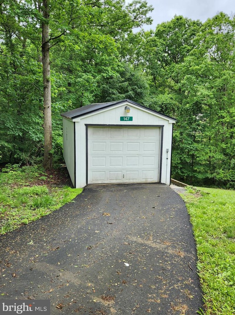 147 Goode Dr, Front Royal, VA 22630