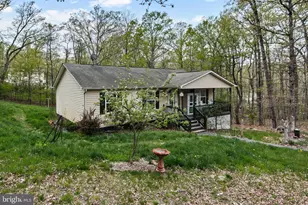 31 Old Oak Ln, Front Royal, VA 22630 - Photo 2