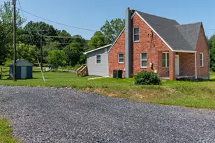 2450 Happy Creek Rd, Front Royal, VA 22630 - Photo 6