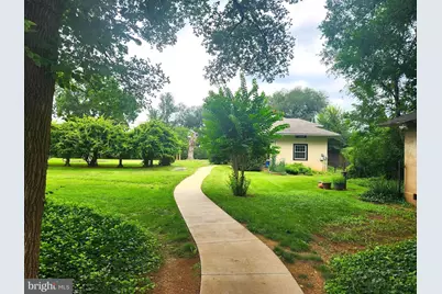 422 Laura Virginia Hale Place, Front Royal, VA 22630 - Photo 4