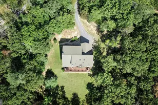 226 Twin Oaks Dr, Bentonville, VA 22610 - Photo 2