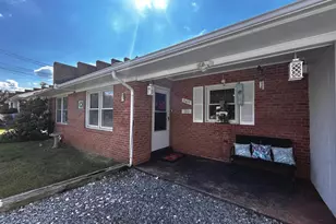 349 Ritenour St, Front Royal, VA 22630 - Photo 4