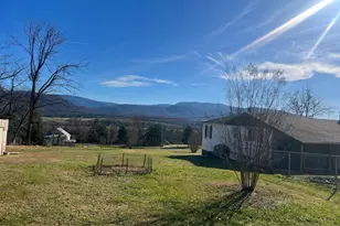 4493 Stonewall Jackson Hwy, Bentonville, VA 22610 - Photo 14