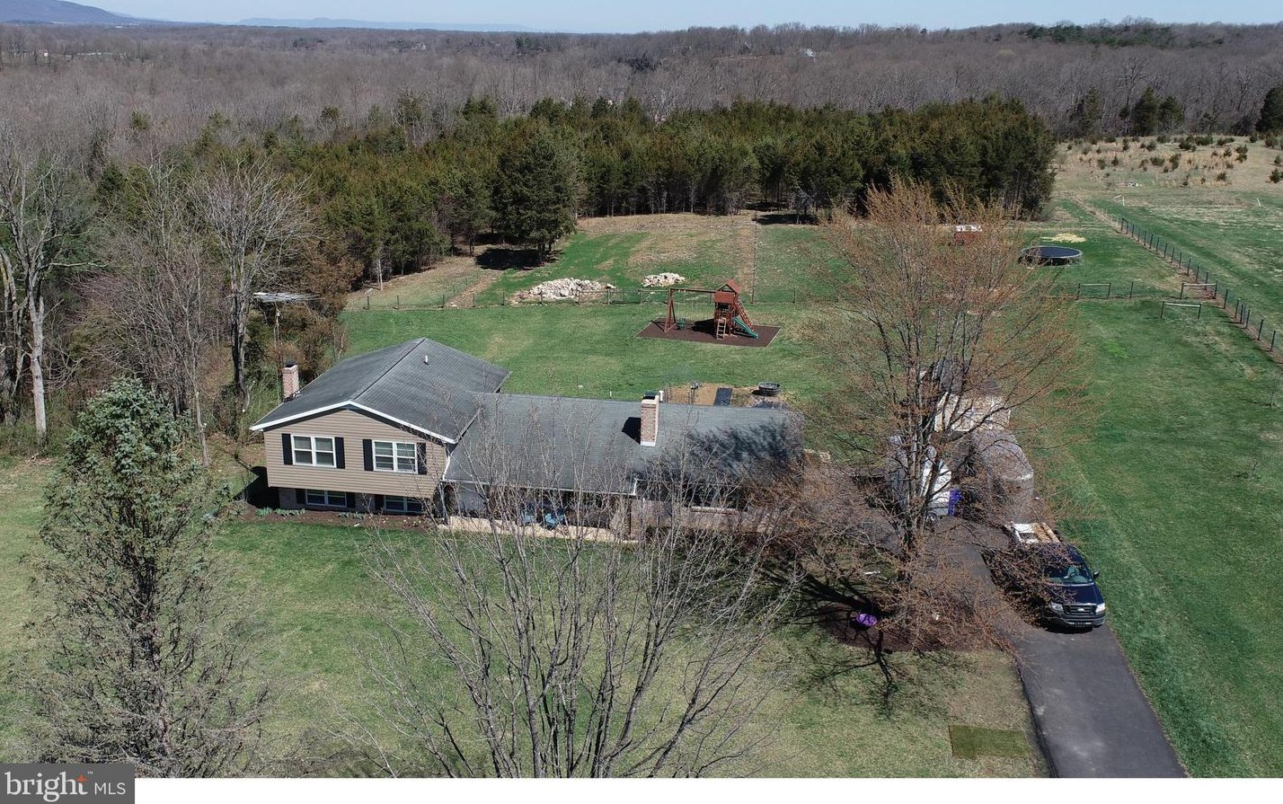 97 Wandering Pine, Falling Waters, WV 25419