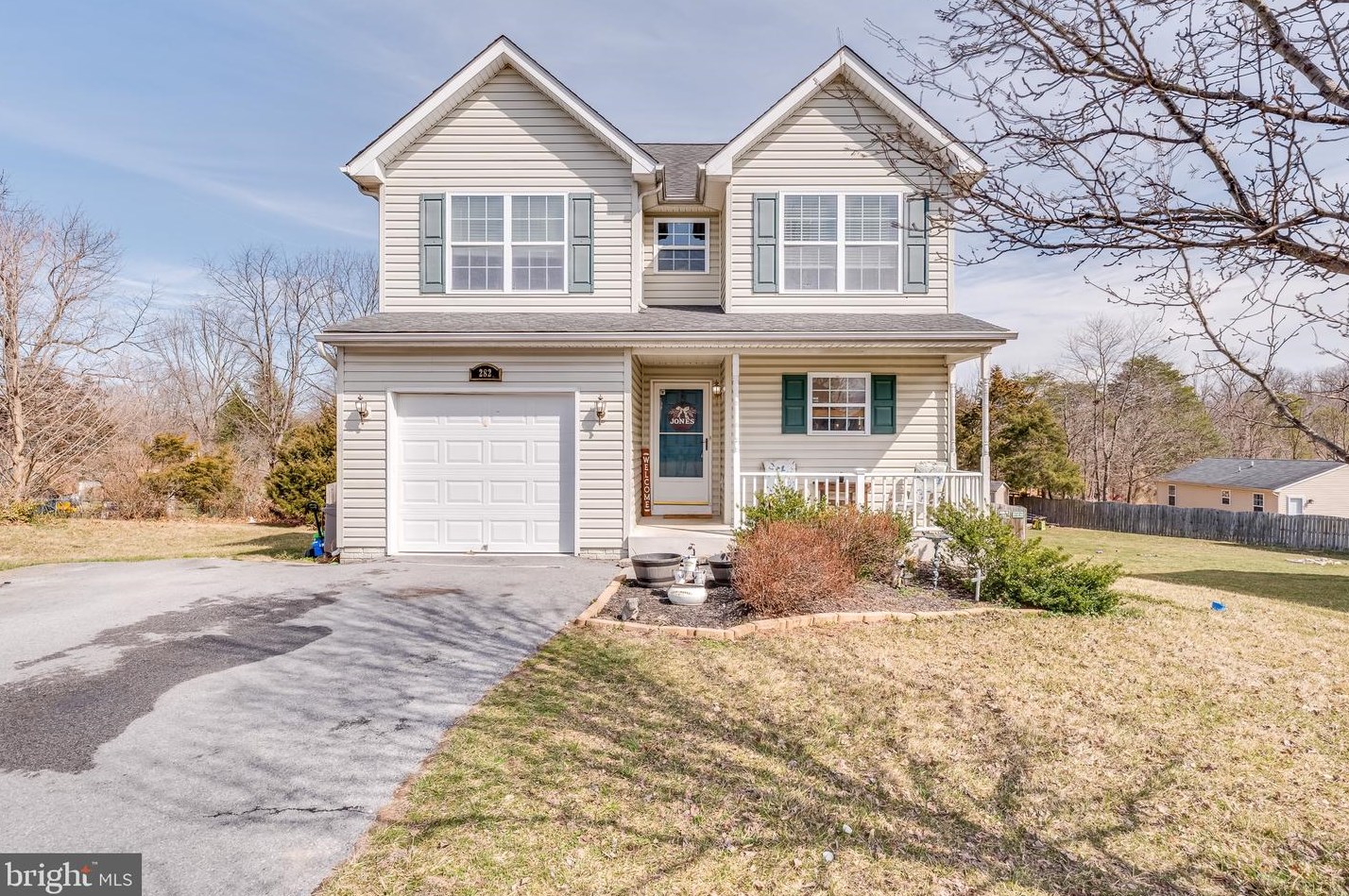 282 Ford Cir, Inwood, WV 25428-4414