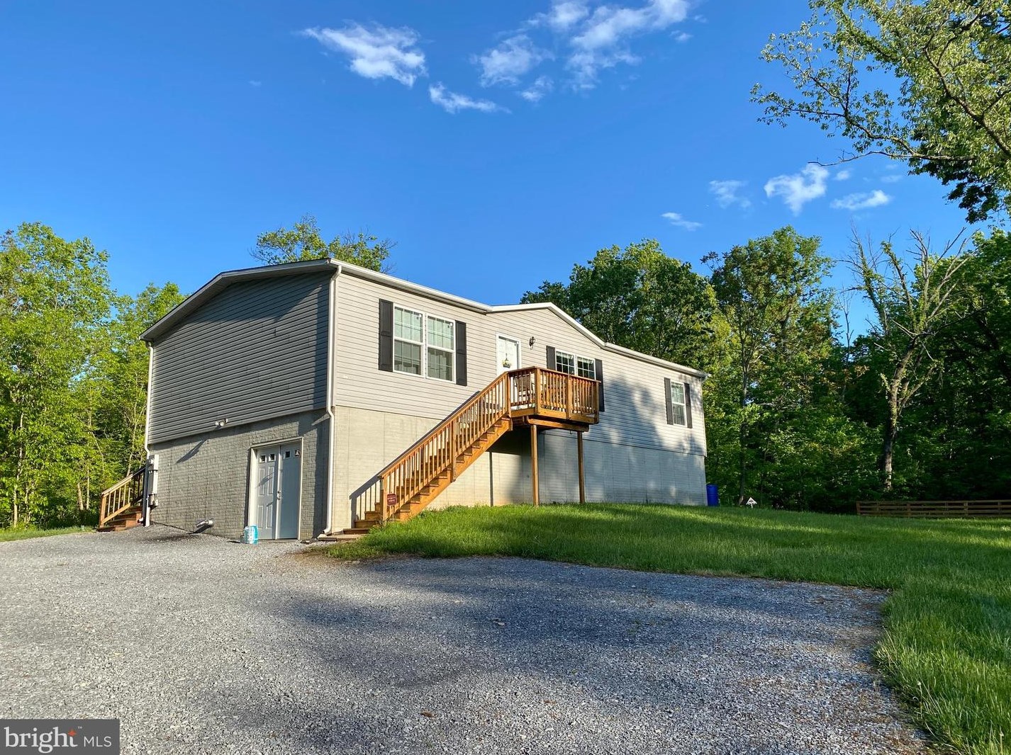 205 Triple Oak Dr, Falling Waters, WV 25419
