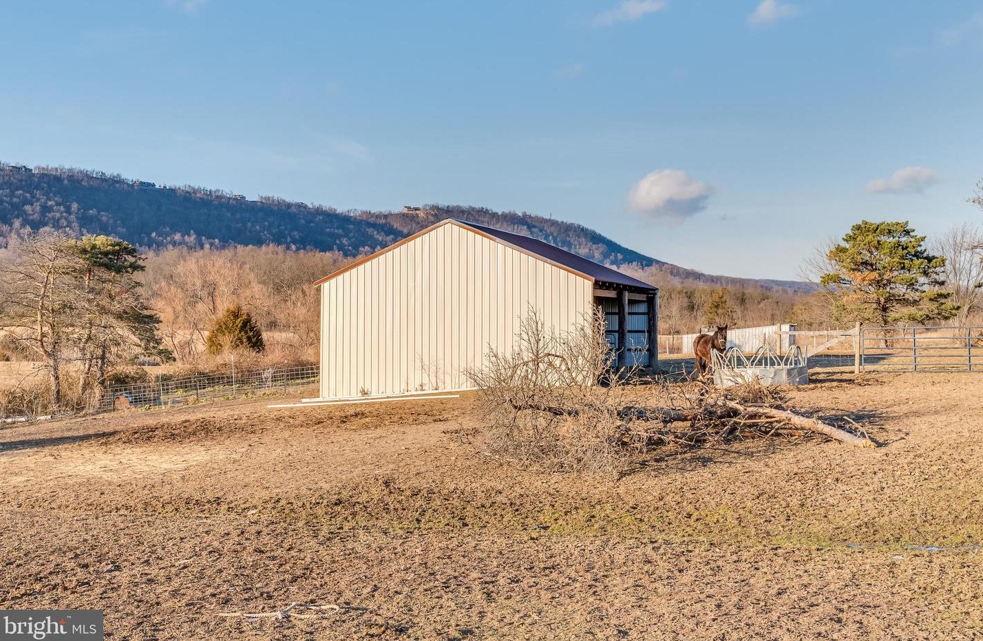 42 Puritan Ln, Gerrardstown, WV 25420