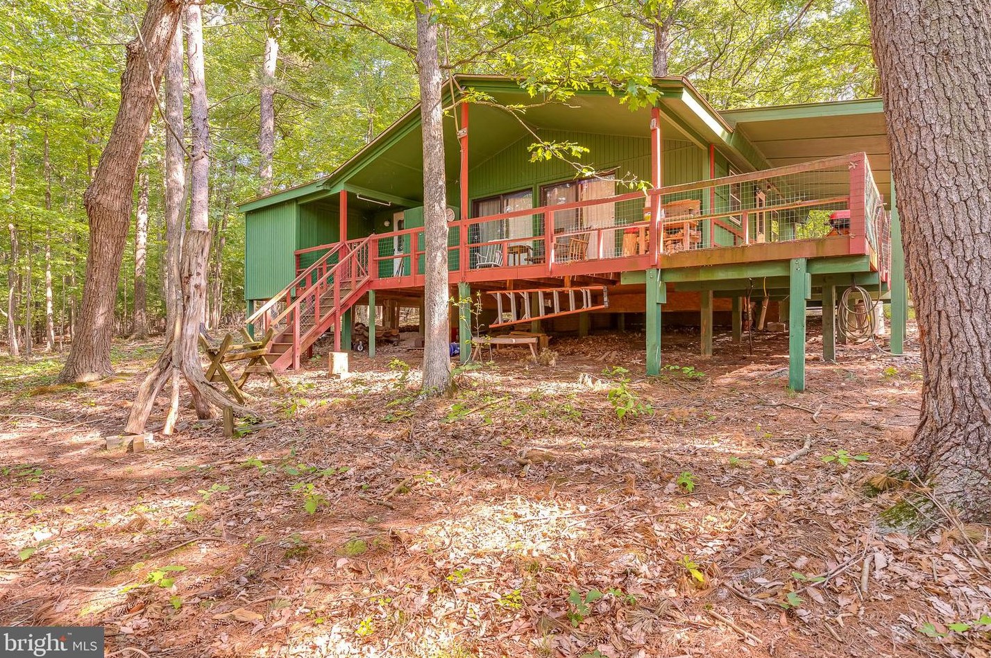 1533 Rustic Tavern, Hedgesville, WV 25427