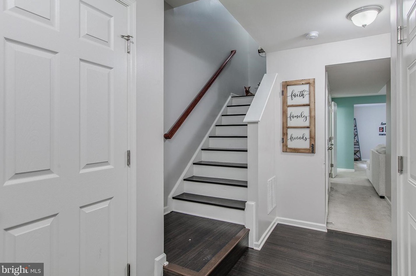 33 Appalachian, Falling Waters, WV 25419