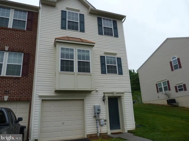 91 Tidewater Terrace, Falling Waters, WV 25419