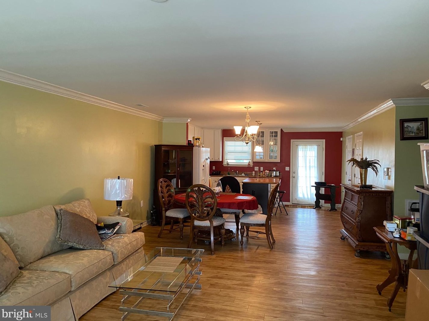 23 Chagrin Dr, Falling Waters, WV 25419