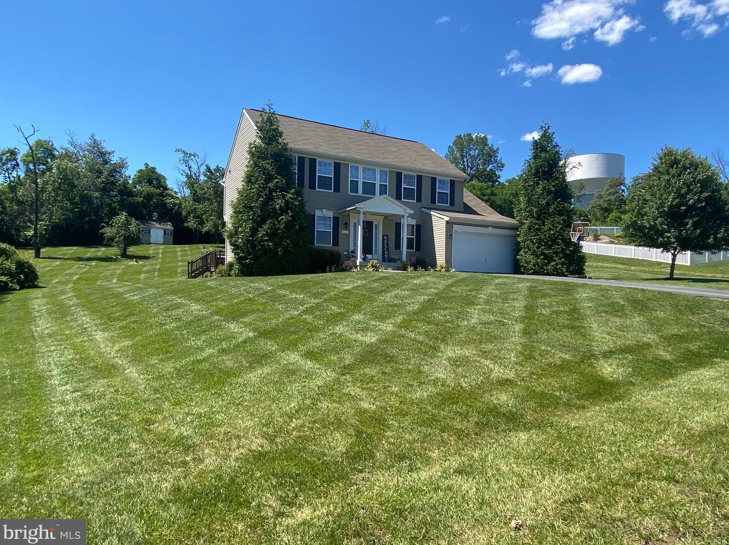 442 Rivanna Run, Falling Waters, WV 25419
