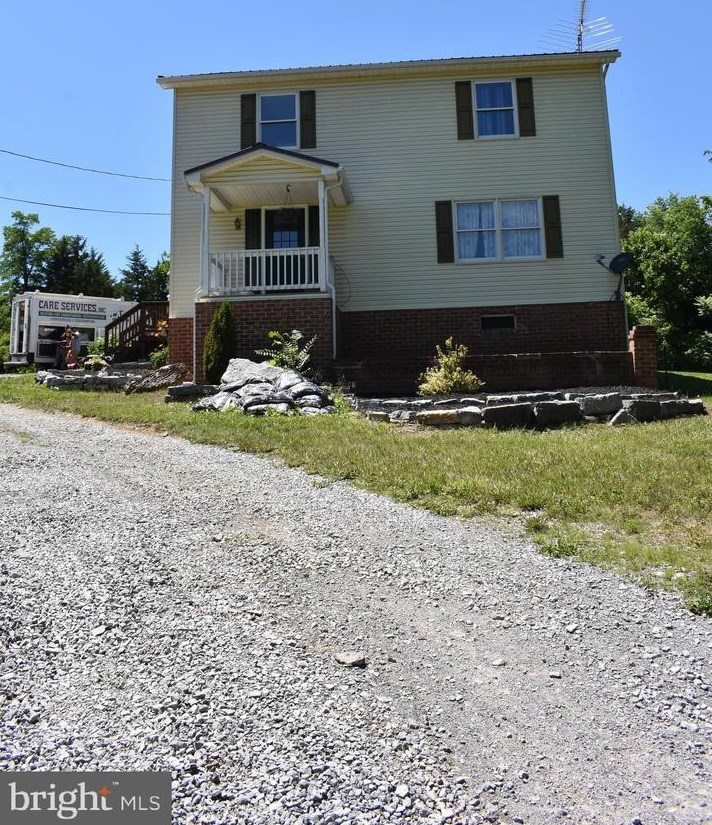 639 Crawford Quarry Rd, Falling Waters, WV 25419