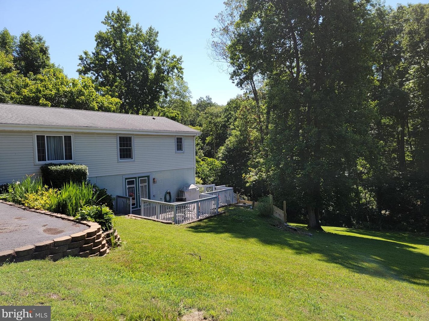 547 Atwood Dr, Gerrardstown, WV 25420
