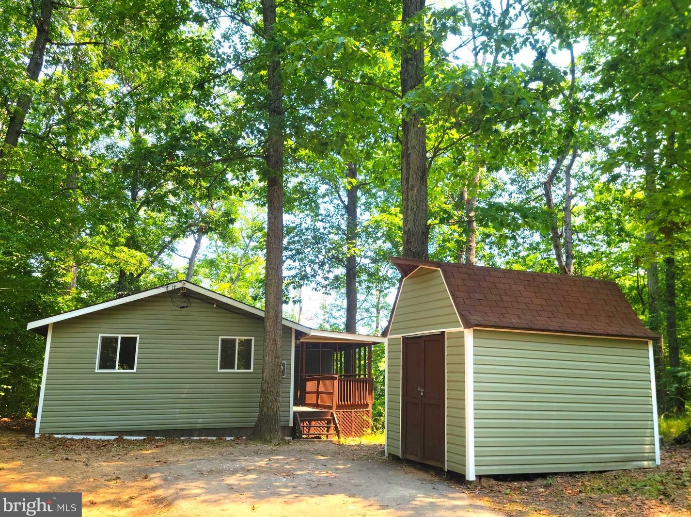 494 Crowfoot Ln, Gerrardstown, WV 25420