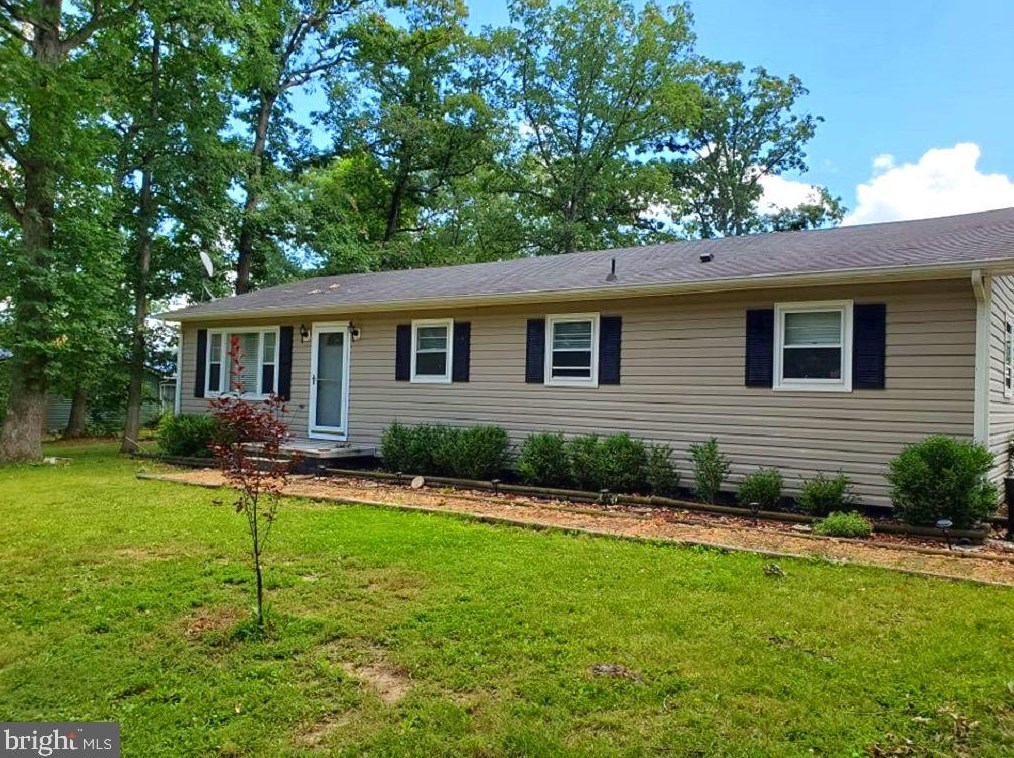 100 Audrey Ln, Inwood, WV 25428-3642