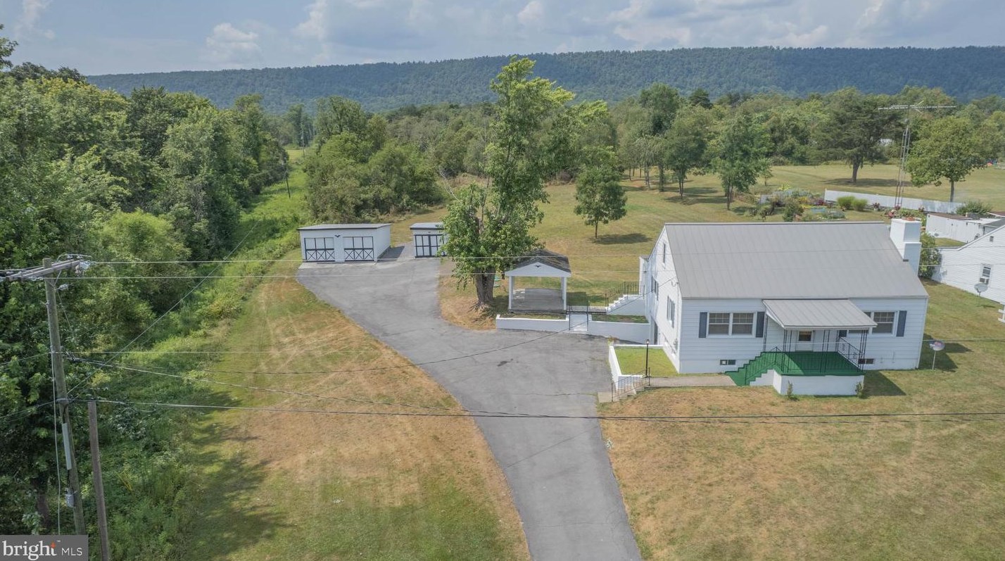 2094 Dominion, Gerrardstown, WV 25420