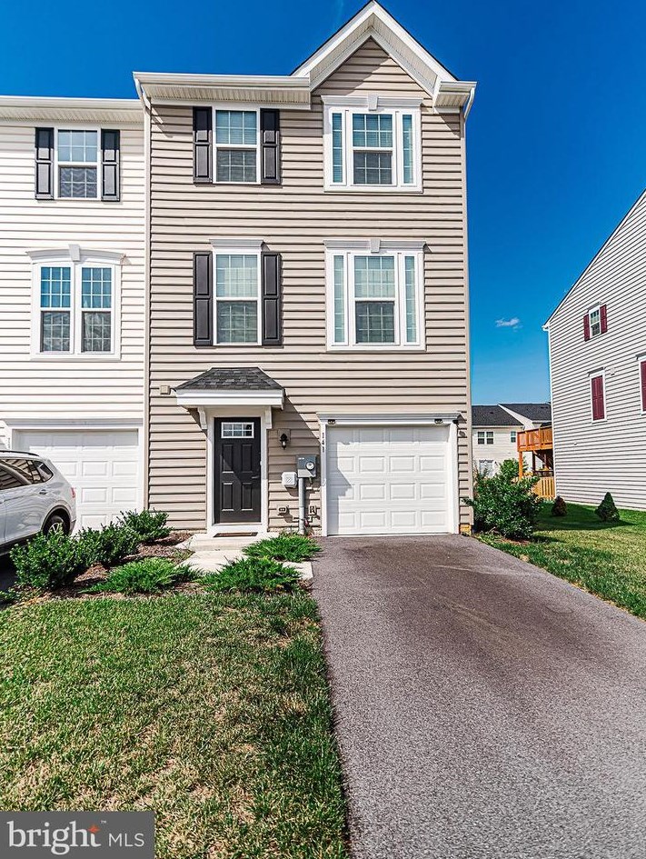 141 Montreal Way, Falling Waters, WV 25419