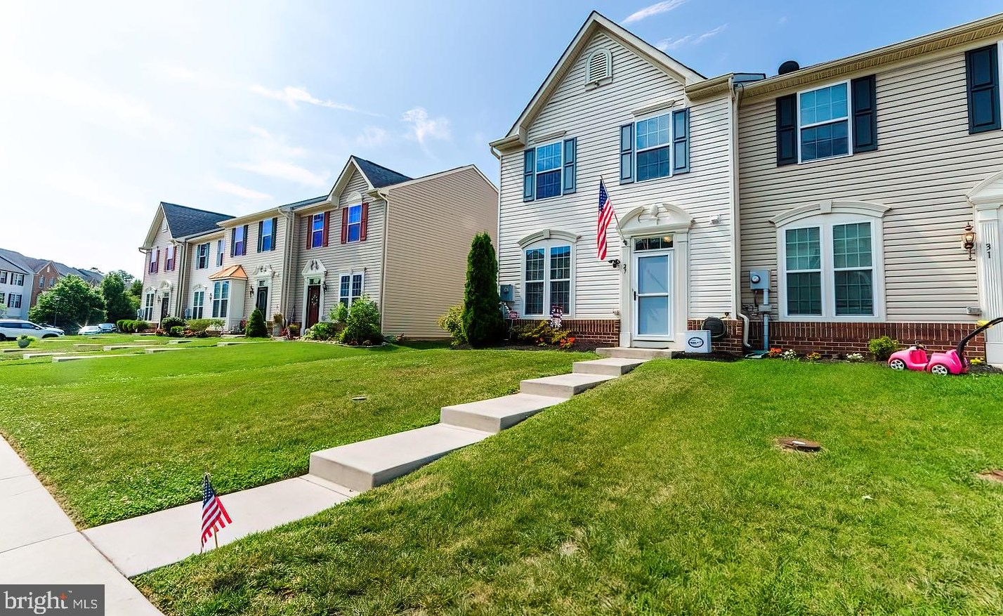 27 Streamside, Falling Waters, WV 25419